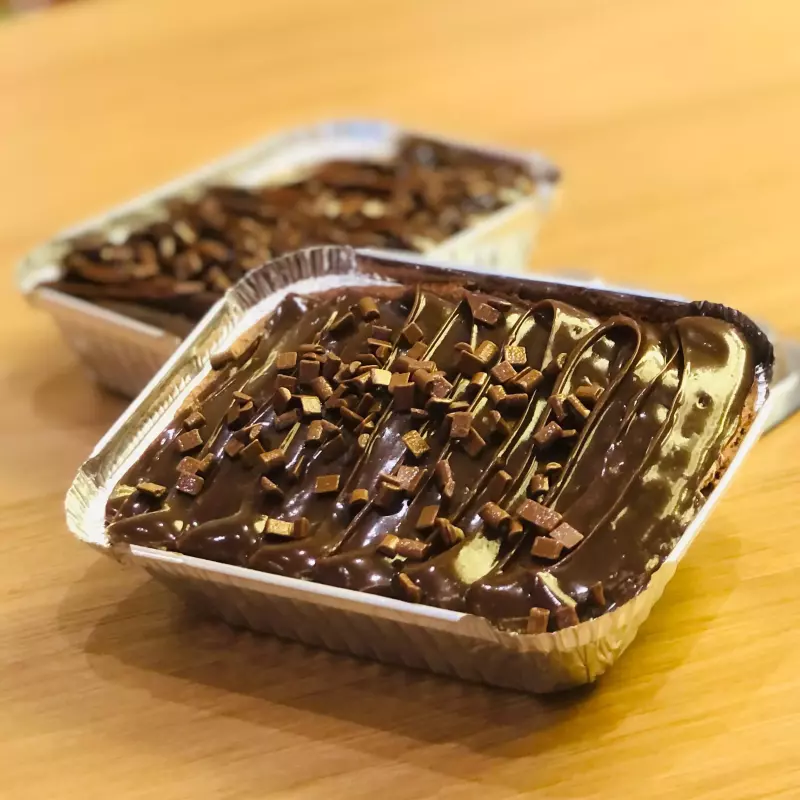 Bolo Gelado Chocolatudo na Marmita