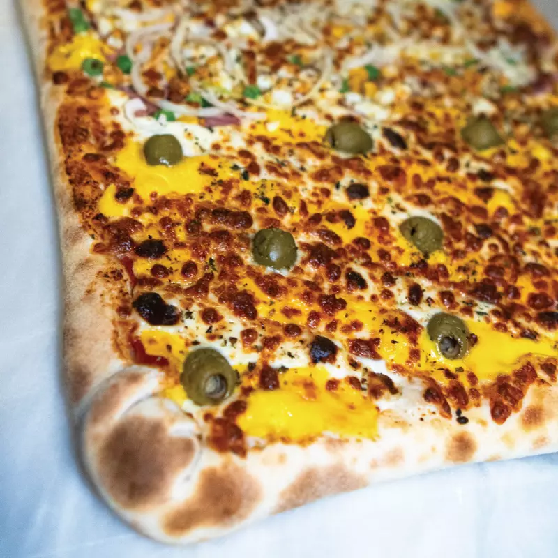 Pizza Big 12 fatias.