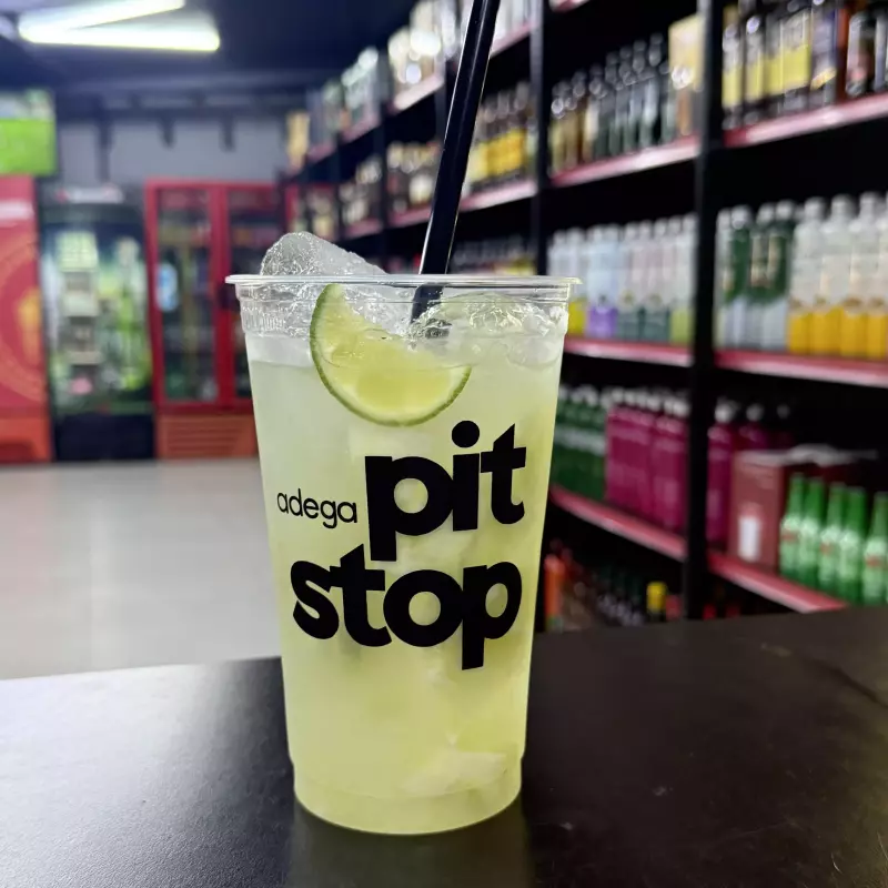 CAIPIRINHA DE LIMÃO