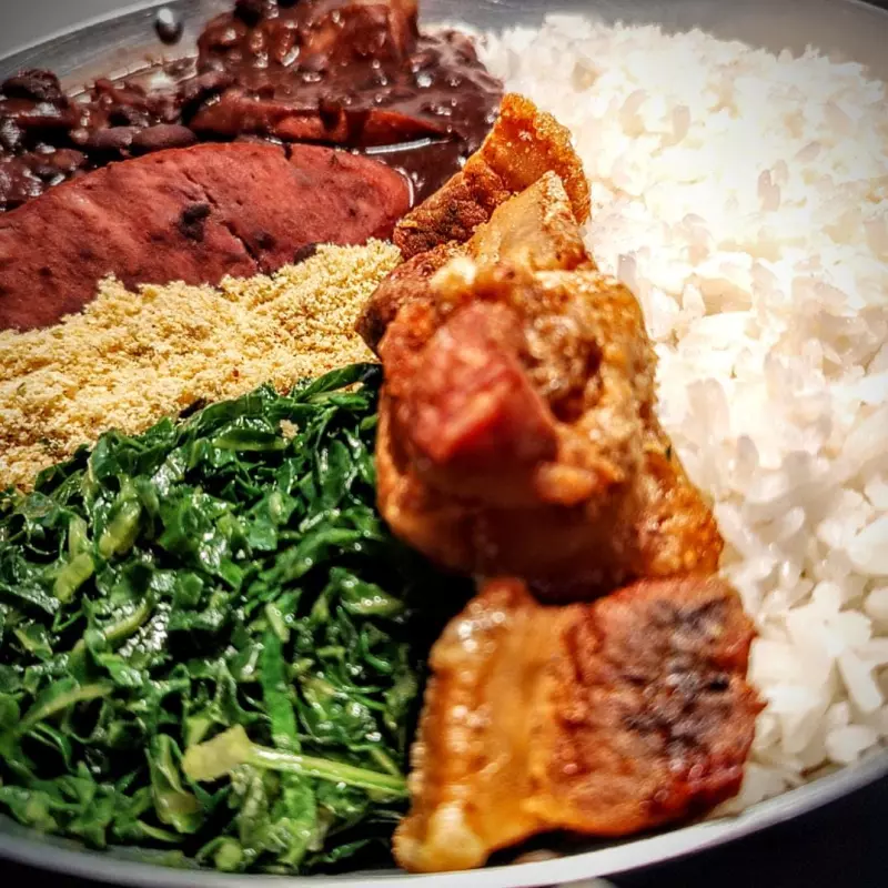 Quarta ( Feijoada Pf)