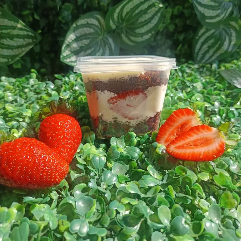 BDP. ( Mousse de ninho com morango )