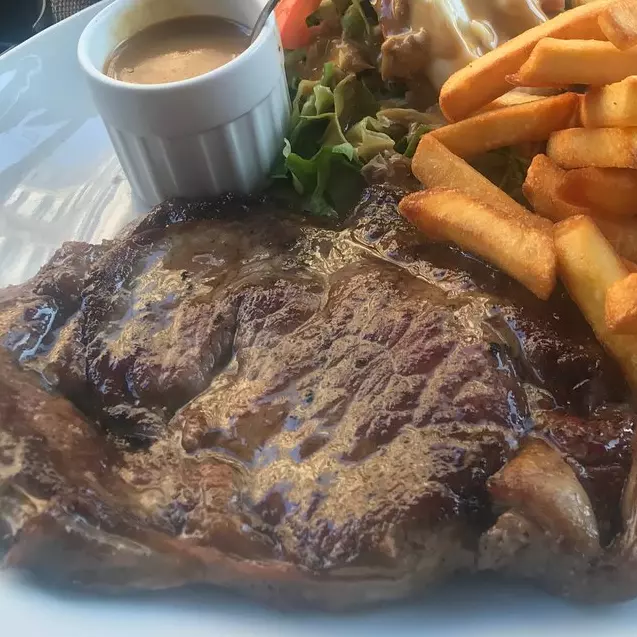 -LA FAMEUSE ENTRECOTE-