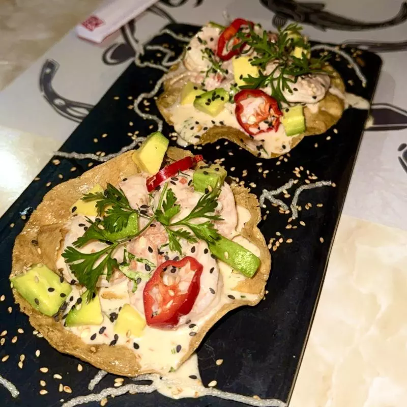 Tostadas Perronas