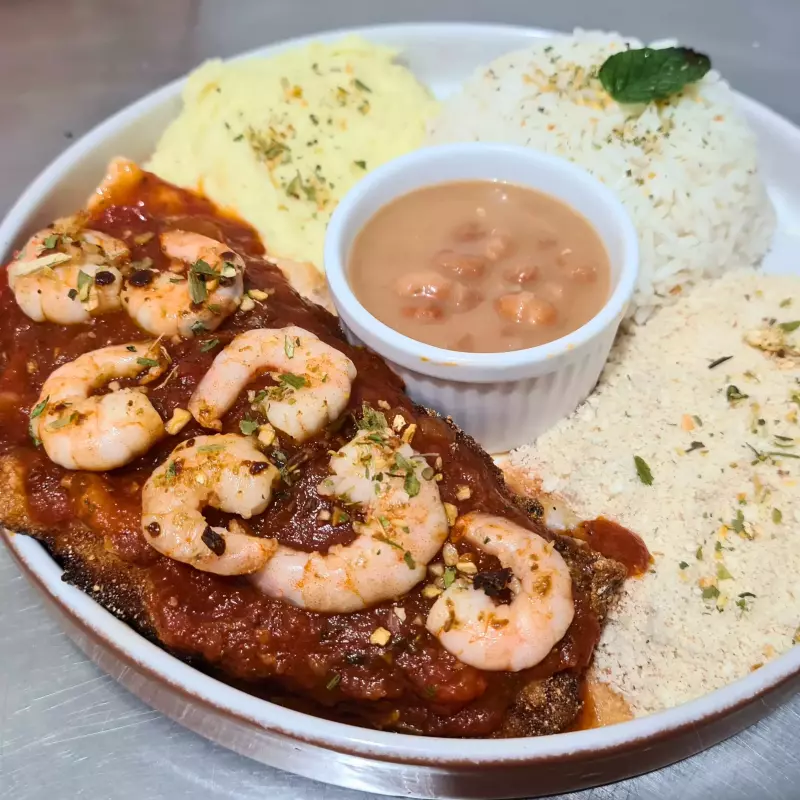 Peixe frito com Purê