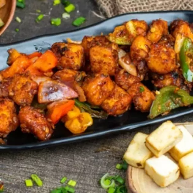 Pan Fried Paneer With Pepper(8 pcs)