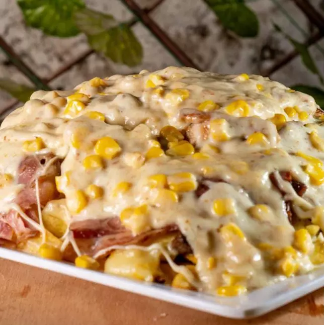 Salchipapa ( pollo - ranchera )