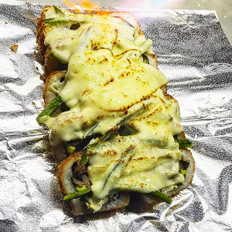 Jalapeño cheese roll