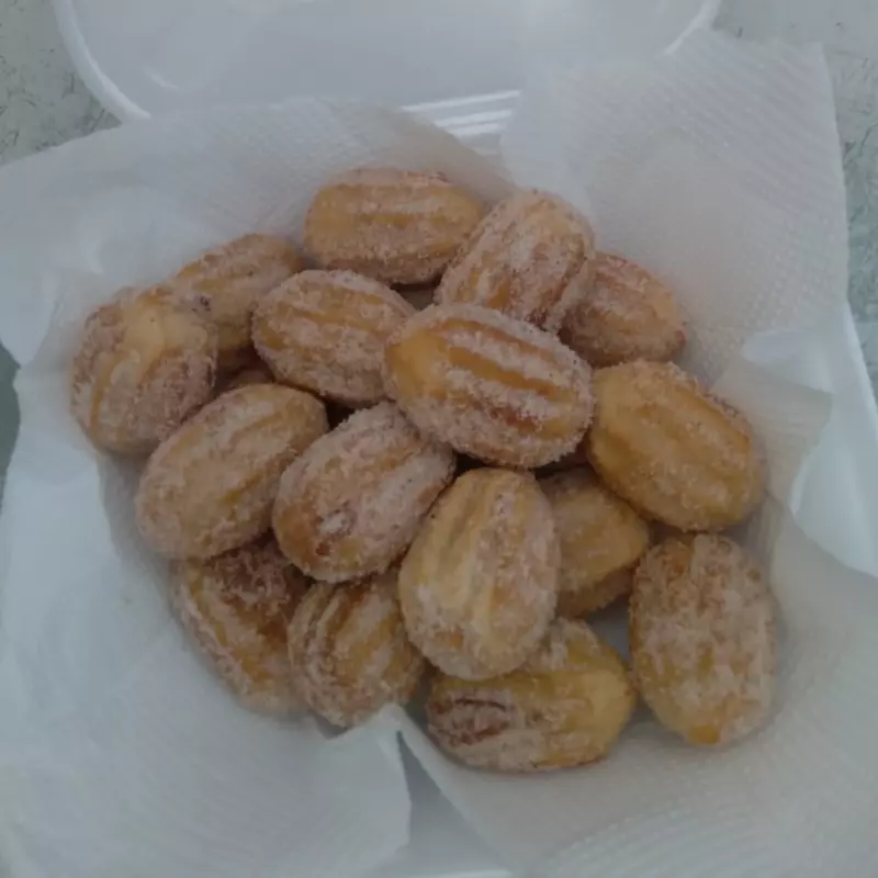 100 mini salgados + 30 mini churros