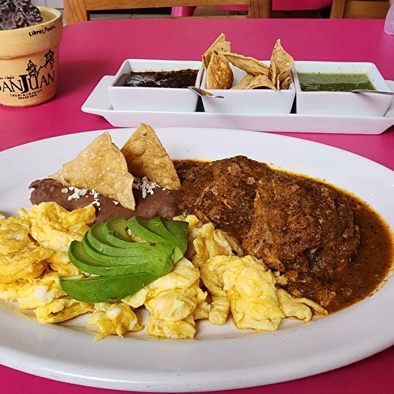 De la Granja + Guisado