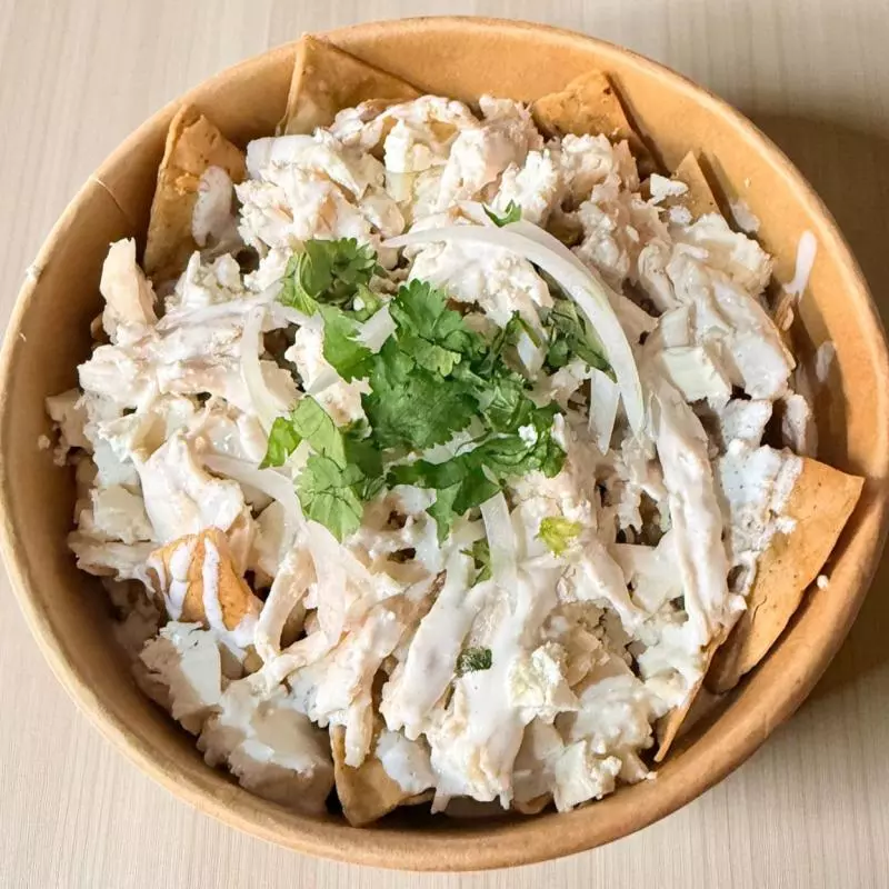 Chilaquiles con Pollo