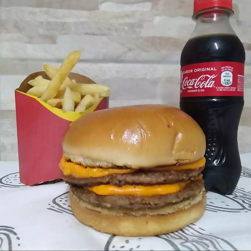1 Trad Duplo+ 1 fritas peq+mini coca