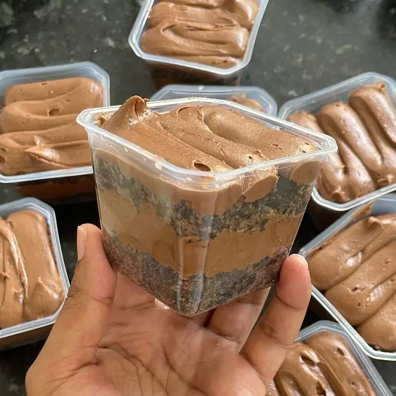 BOLO NO POTE BRIGADEIRO