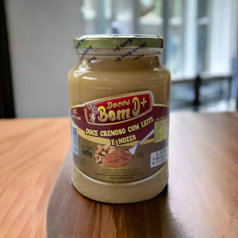 Doce de leite com nozes