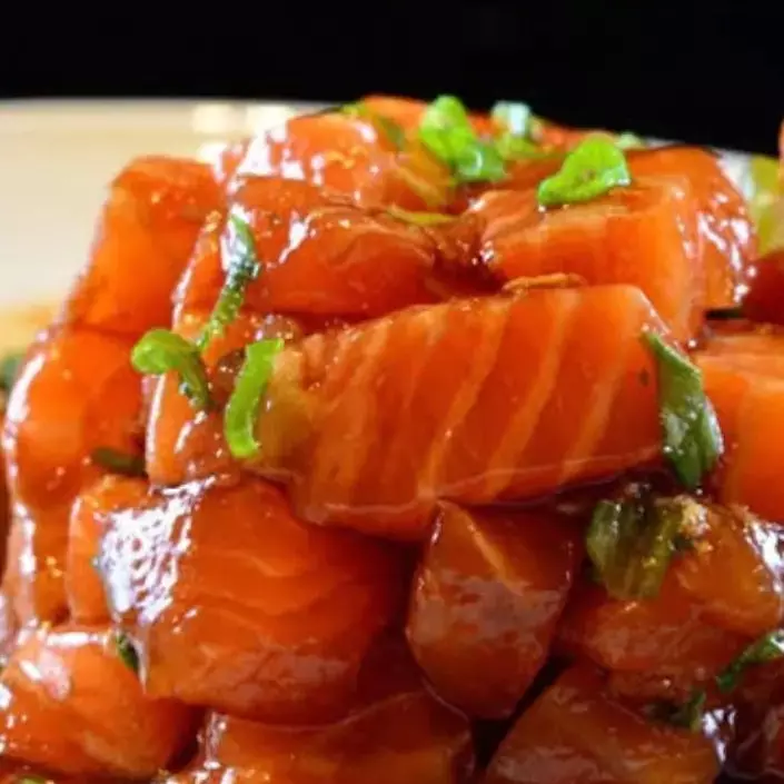Tataki de Salmão Picado