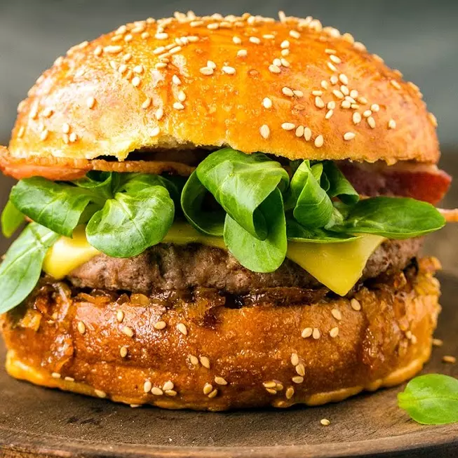 HAMBURGUESA ESPECIAL