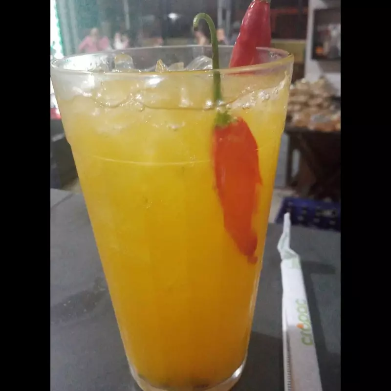 MARACUJÁ E PIMENTA DEDO DE MOÇA