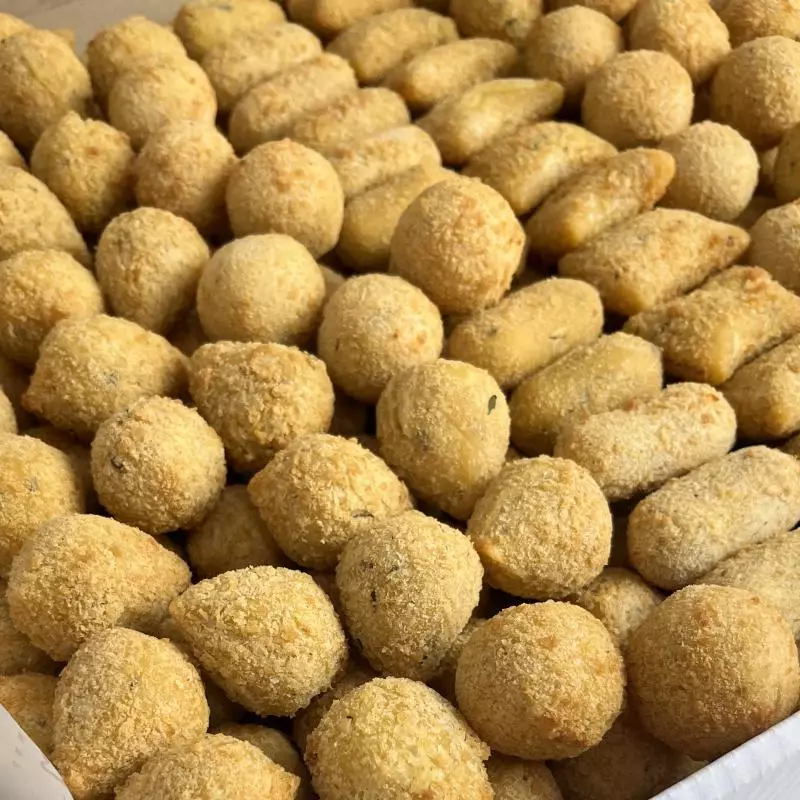 50 Mini salgados fritos