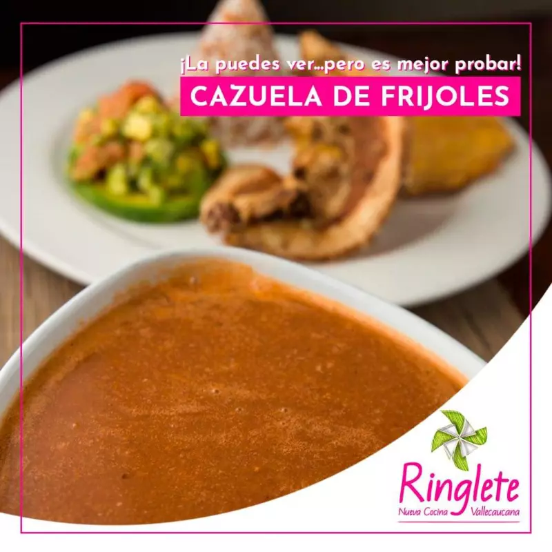 Cazuela de Fríjoles con Chicharrón