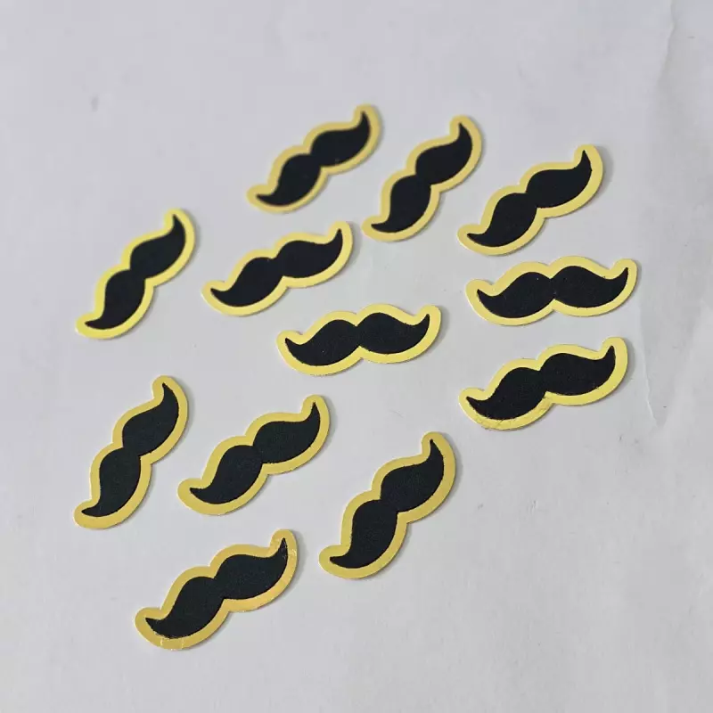 Mostacho grande negro