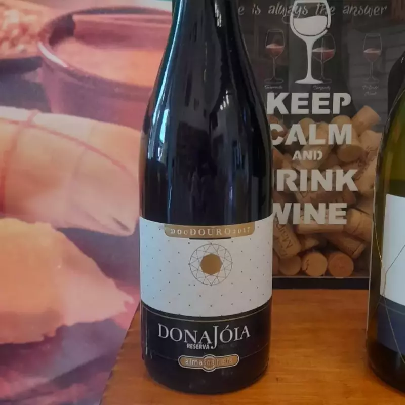 Vinho português Dona Joia