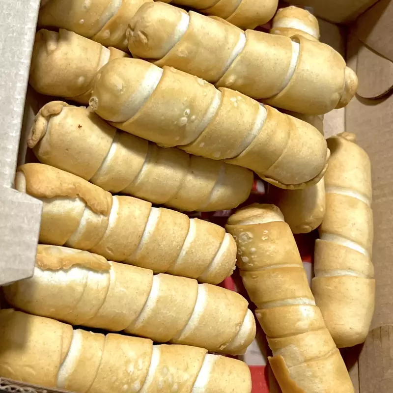 24 Tequeños 9cm + 2 salsas