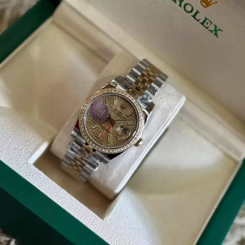 ROLEX SILVER GOLD GLOW 02