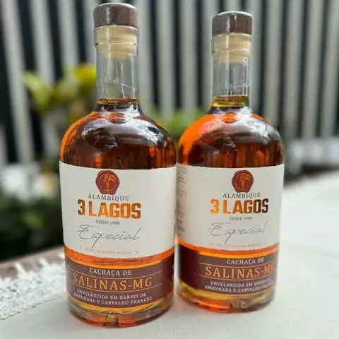 CACHAÇA PREMIUM 3 LAGOS ESP. 750ml