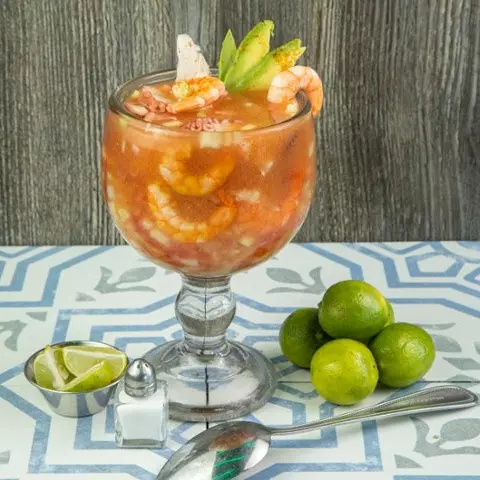COCTEL DE CAMARON, PULPO Y CARACOL
