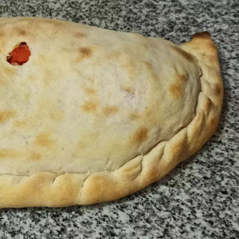 29. Calzone de Roquefort