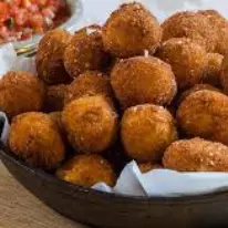 BOLINHO DE MARISCADA