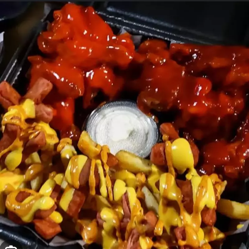 1/2Alitas, salchipulpos