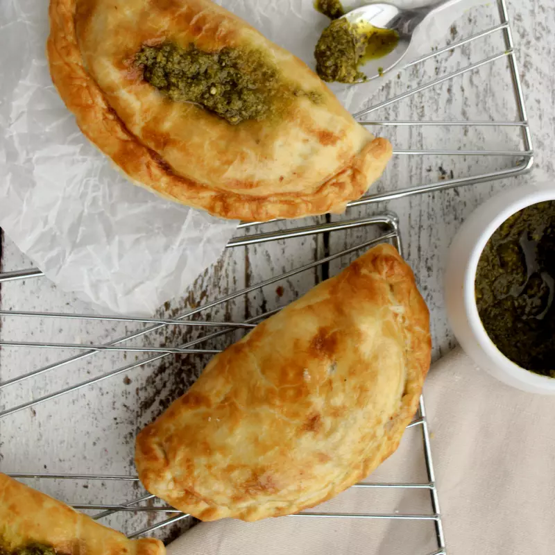 Empanadas de pesto y hongos ostra