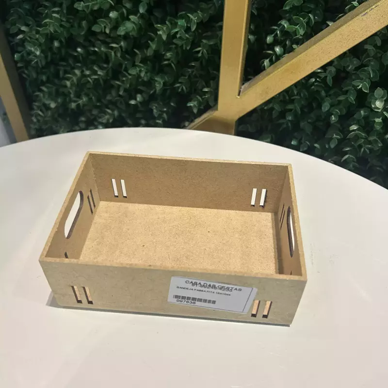 Bandeja passa fita 20x20x5COD:997636