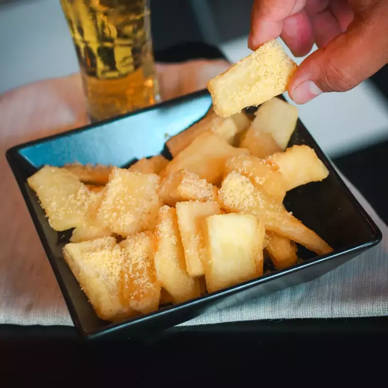 MANDIOCA FRITA