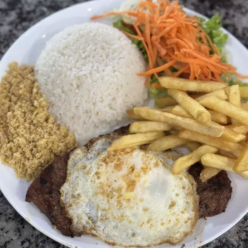 BIFE Á CAVALO (serve 1 pessoa)