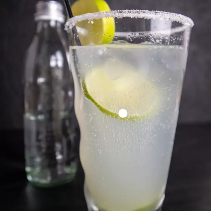 Soda bretaña michelada