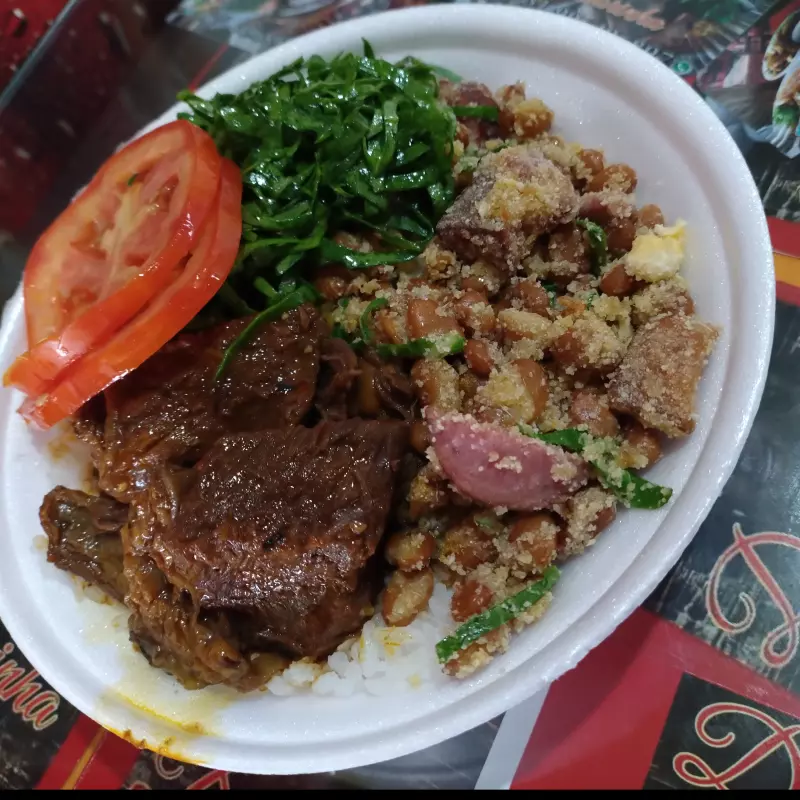 Tropeiro com Carne Cozida