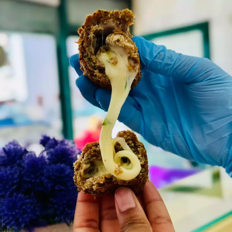 Kibe recheado com mozarella