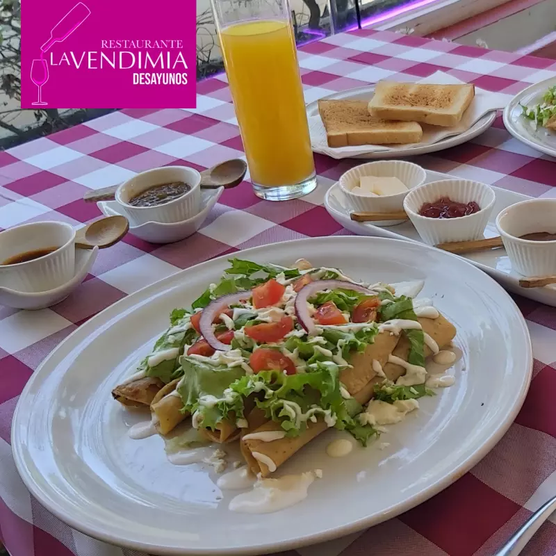 Orden de Tacos Dorados (4 pzas)