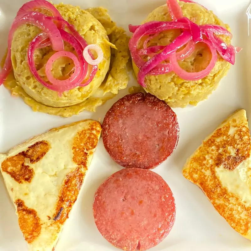 Los 3 golpes Mangu, salami y huevo