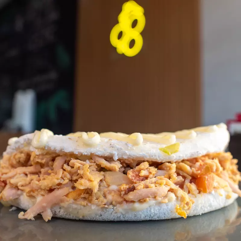 Tapioca de Omelete com Peito de Peru