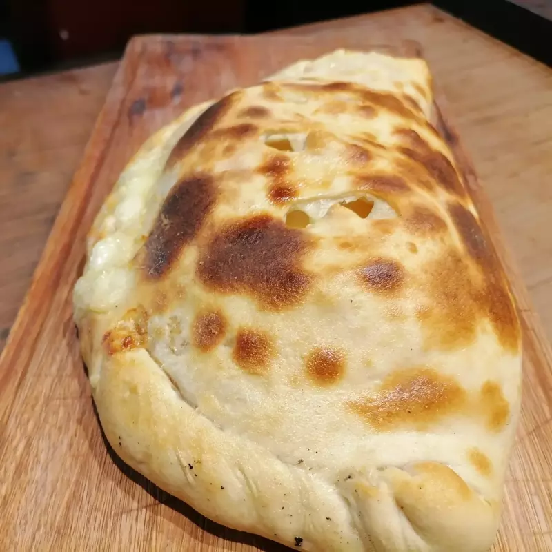 CALZONE CAPRICCIOSA