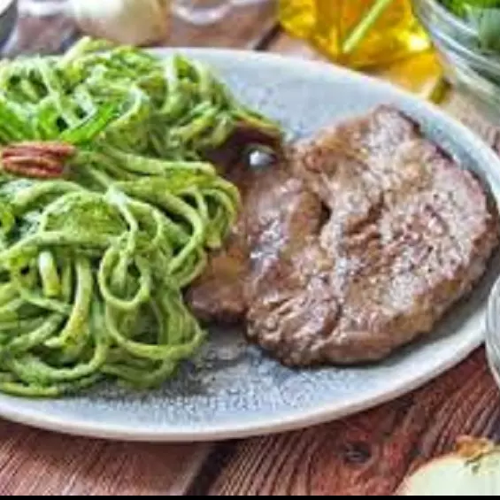 Tallarin Verde con Lomo