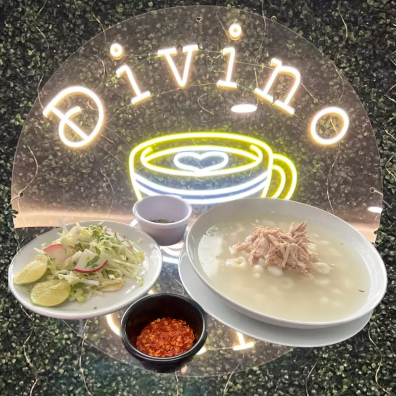 Pozole Blanco