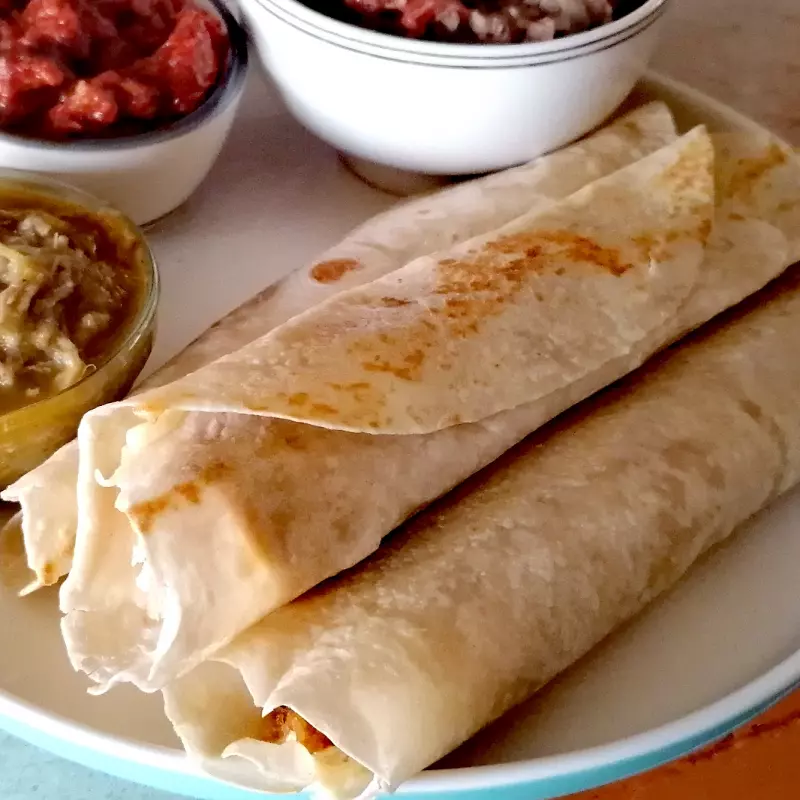 Burro de Rajas con Queso