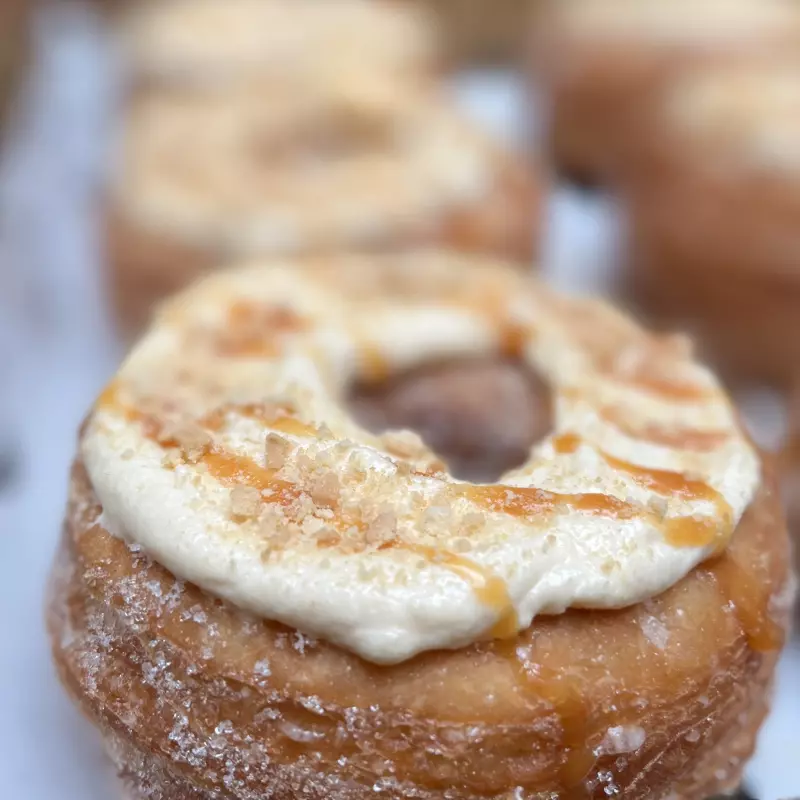 CRONUT CARAMELO SALADO