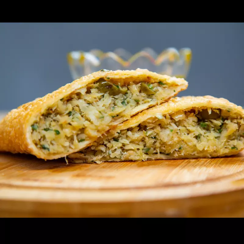 PASTEL DE BACALHAU COM CATUPIRY