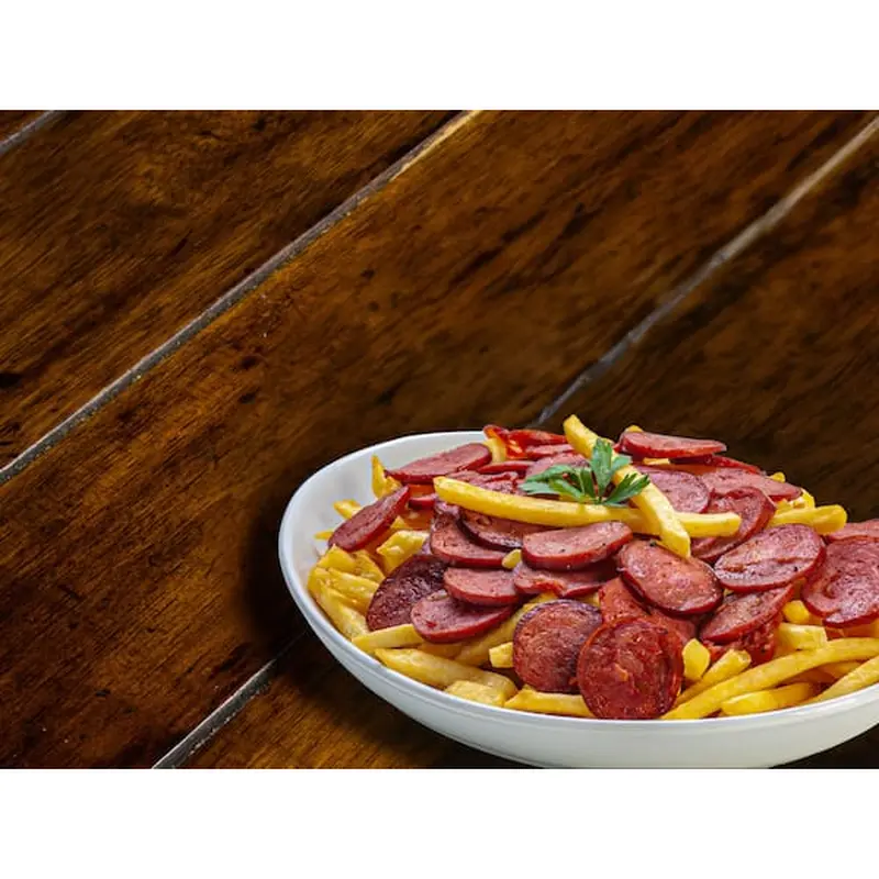 Batata frita com calabresa p
