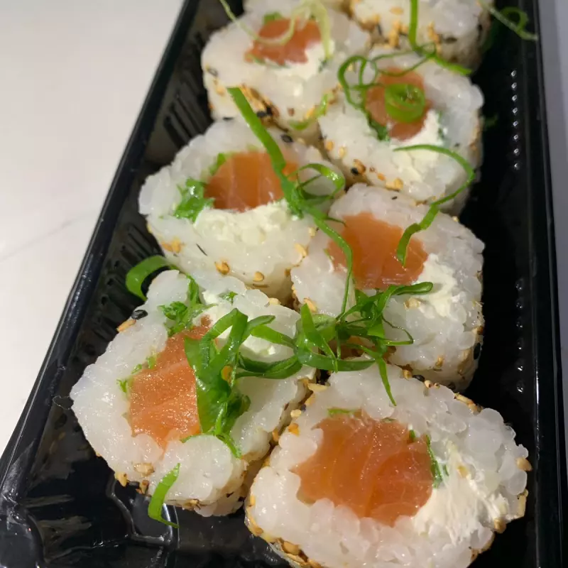 Uramaki filadélfia sem alga