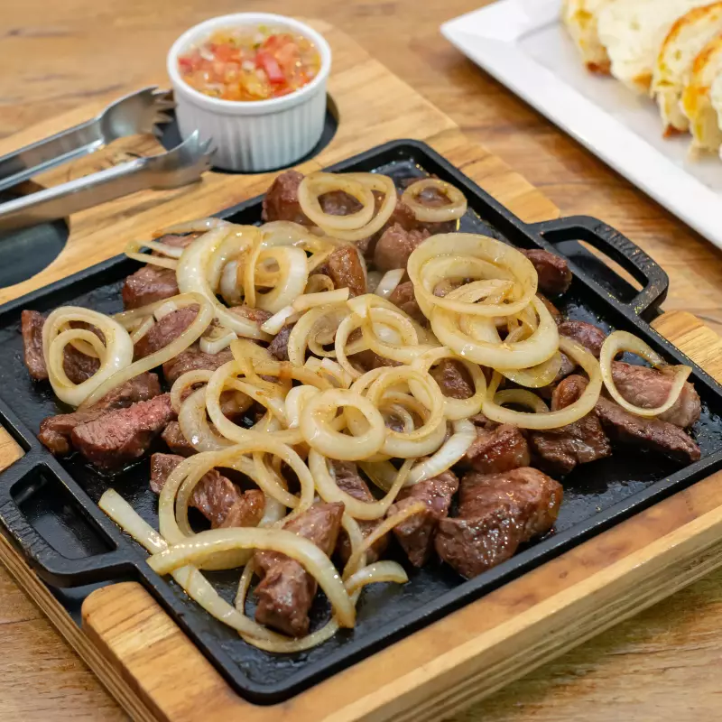 Isca de Picanha Acebolada